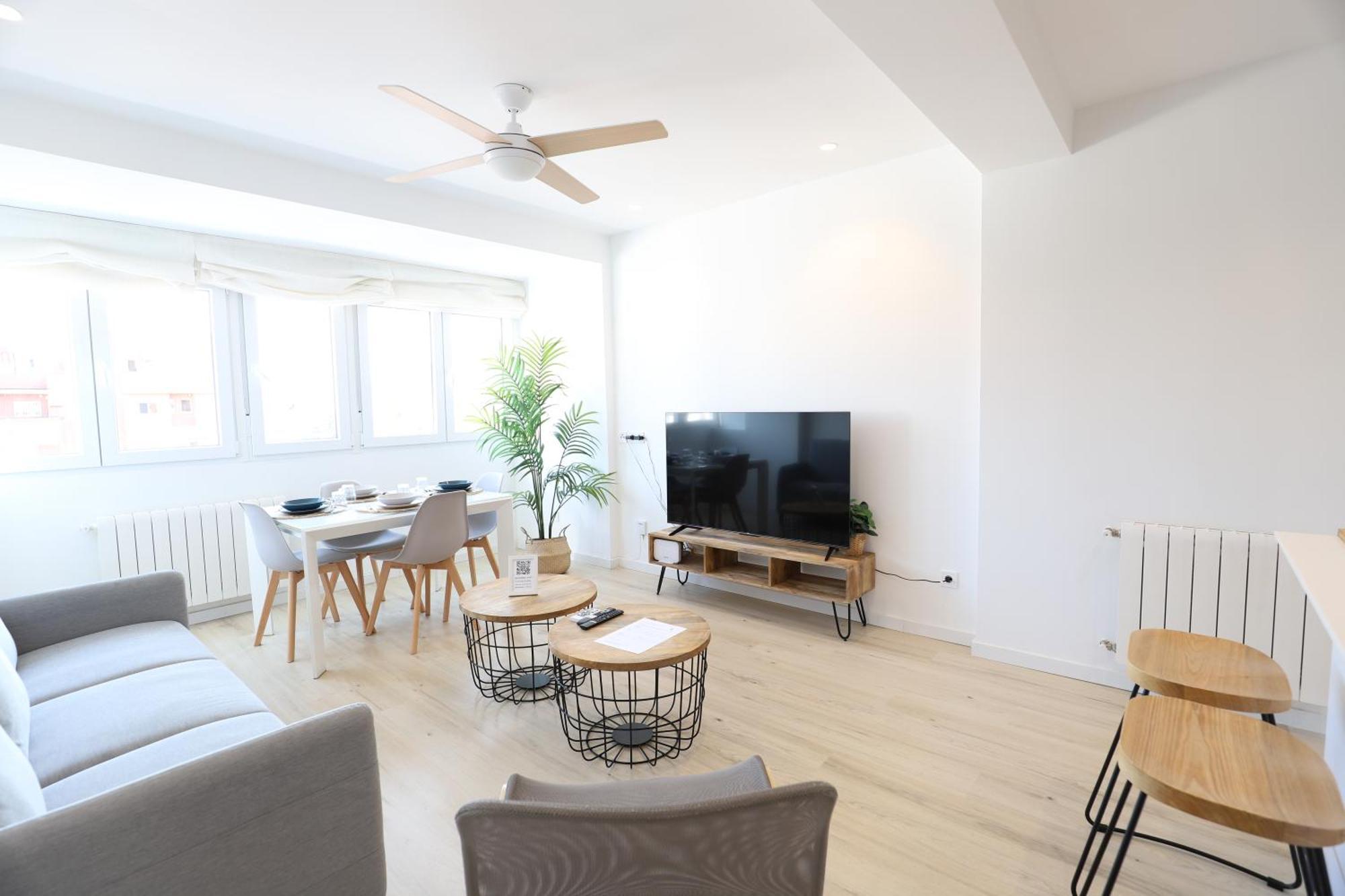 Apartment Familiar, Luminoso Y Mediterraneo By Hometels